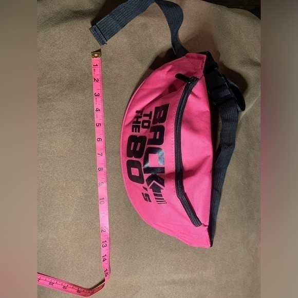 Pink “back to the 80s” adjustable strap, 2 pocket, fanny pack. Good condition - Picture 1 of 4
